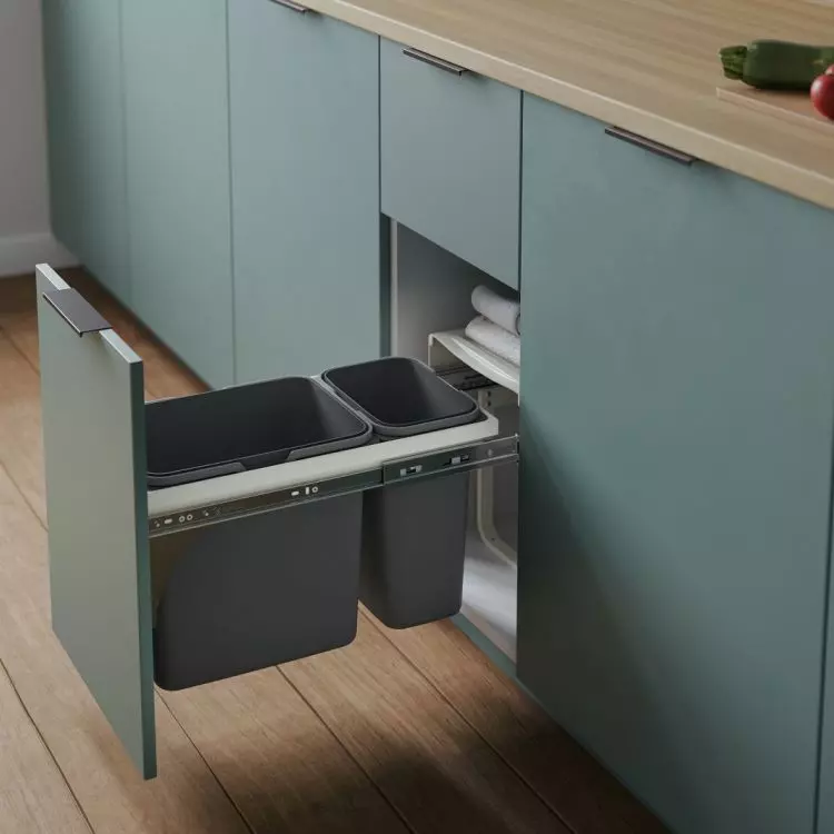 Garbage cans for separating garbage