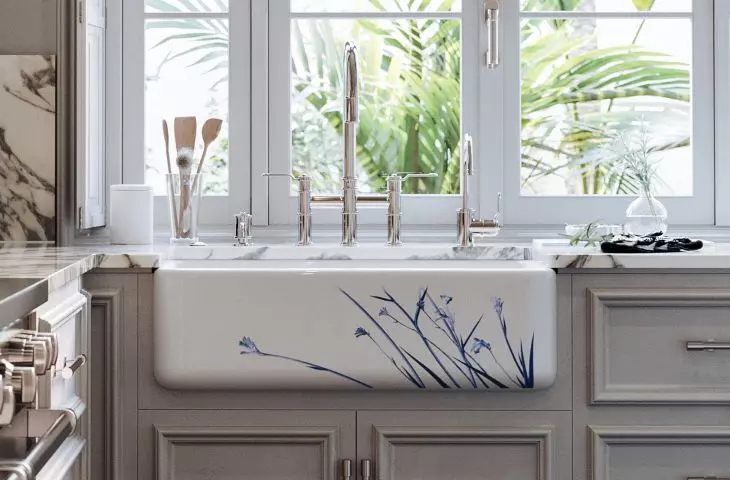 SHAWS Butler 800 WILD GRASS BLUE ceramic sink with front wall decoration. P&R ARMSTRONG industrial faucet with integrated shower in the spout, MINI ARMSTRONG faucet with water heating system 75-98°C and cold water filtration.