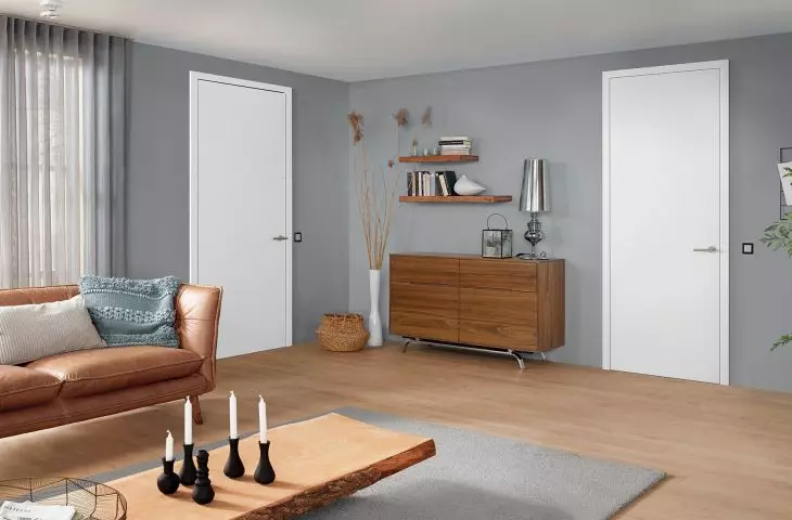 BaseLine flushless wooden doors, white RAL 9016 color