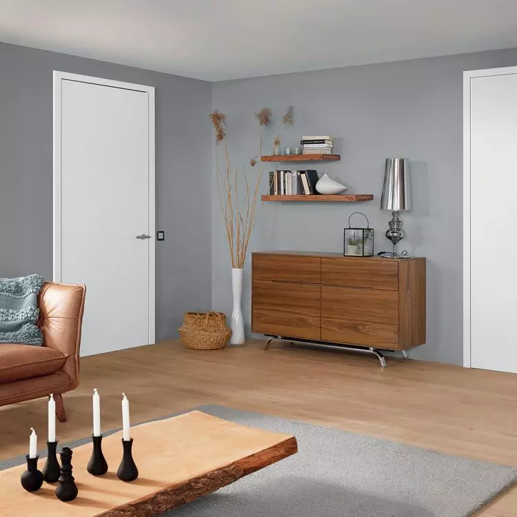 BaseLine flushless wooden doors, white RAL 9016 color