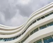 reprezentant nowej wrocławskiej architektury, kompleks OVO z Hotel Double Tree by Hilton — projekt koncepcyjny pracowni Gottesman Szmelcman Architecture