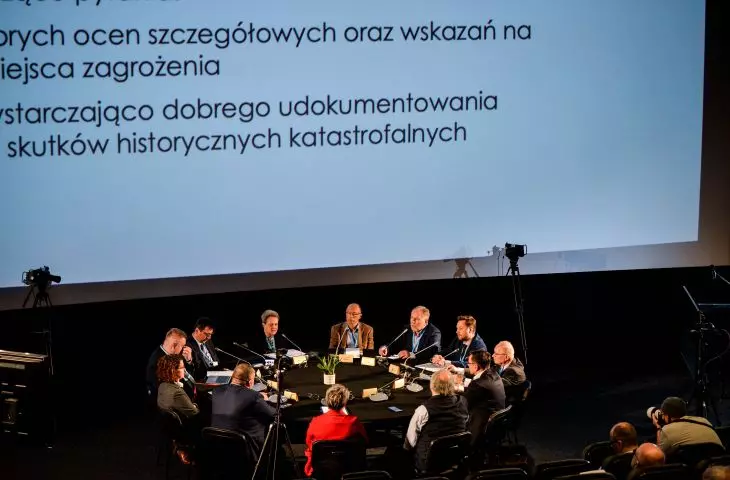 Uczestnicy drugiej sesji.