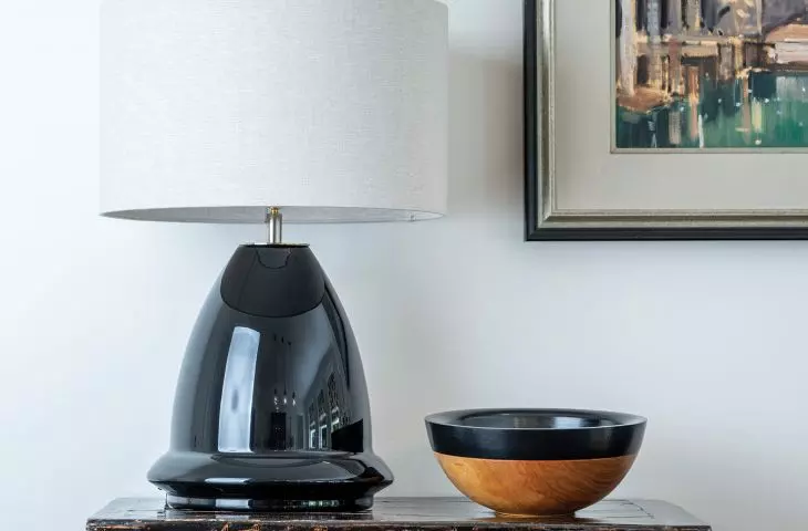 Lampa stołowa Malaga Black z lnianym abażurem