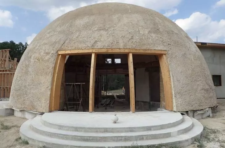Dome house, construction