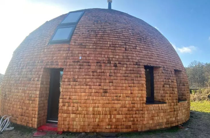 Dome house, aspen shingle facade