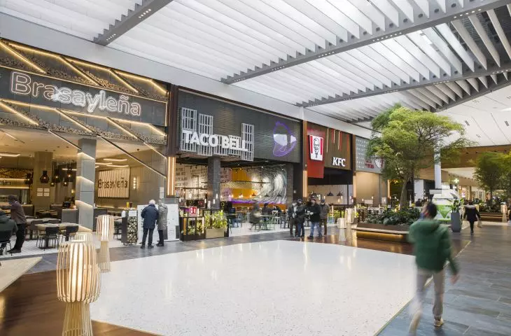 Ecophon Solo Baffle, Garbera shopping center, Spain