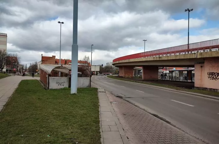 Gdansk - a flyover planned for renovation along a transit thoroughfare that does not exist
