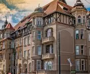 Until recently, Jeżyce was a suburban village; the city absorbed it only in 1900 and built it up with elegant, often luxurious architecture