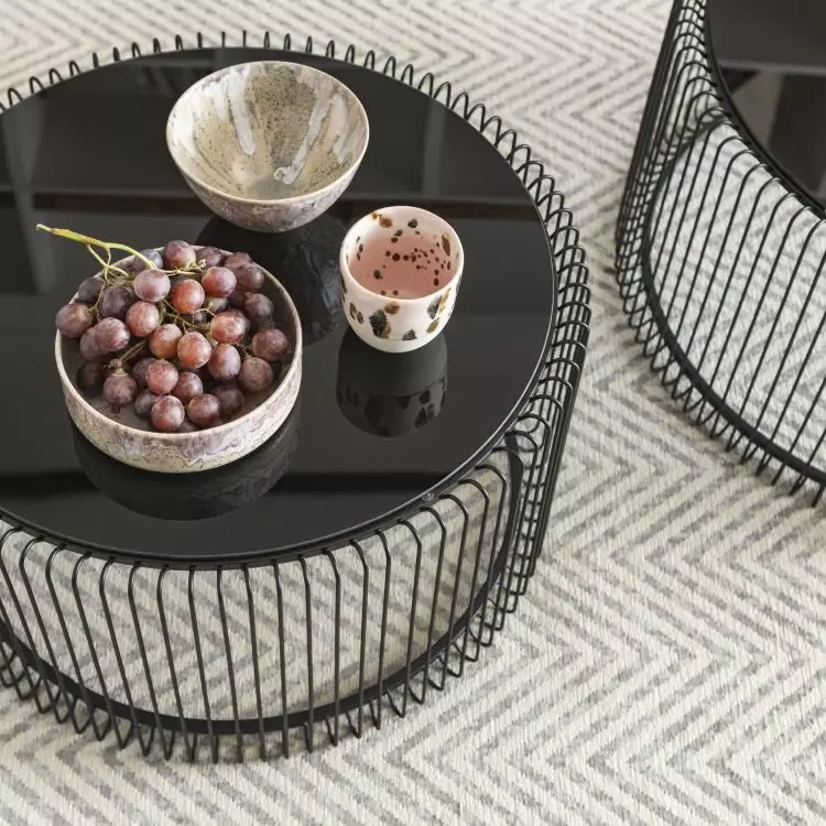 Openwork coffee tables