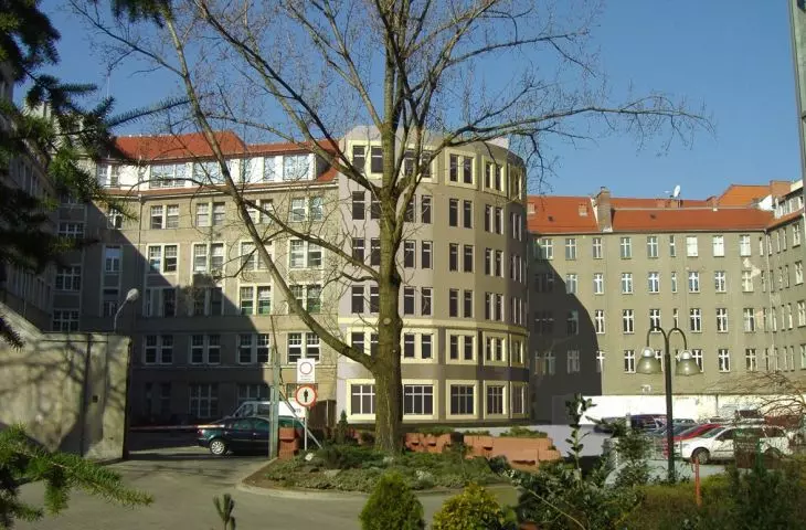 BUDYNEK ARCHIWUM MIEJSKIEGO - WROCŁAW UL. ZAPOLSKA - PROJEKT KONCEPCJI ARCHITEKTONICZNO-URBANISTYCZNY