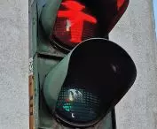 kultowy NRD-owski Ampelmännchen, w skrócie Ampelmann, proj.: Karl Peglau