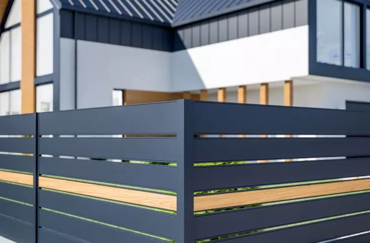 Variante fencing system