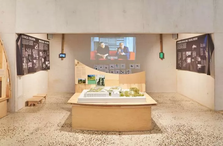 Mock-up of the Warsaw University Library (design: Marek Budzyński, Zbigniew Badowski; greenery: Irena Bajerska)