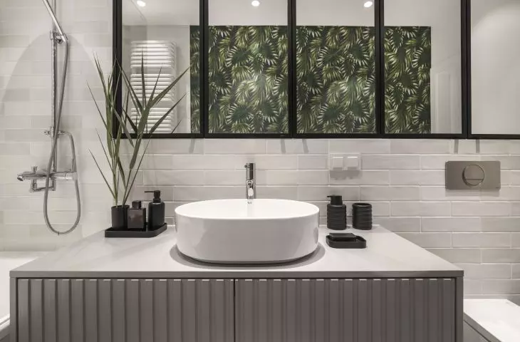 Bathroom cabinets were hidden behind mirrors