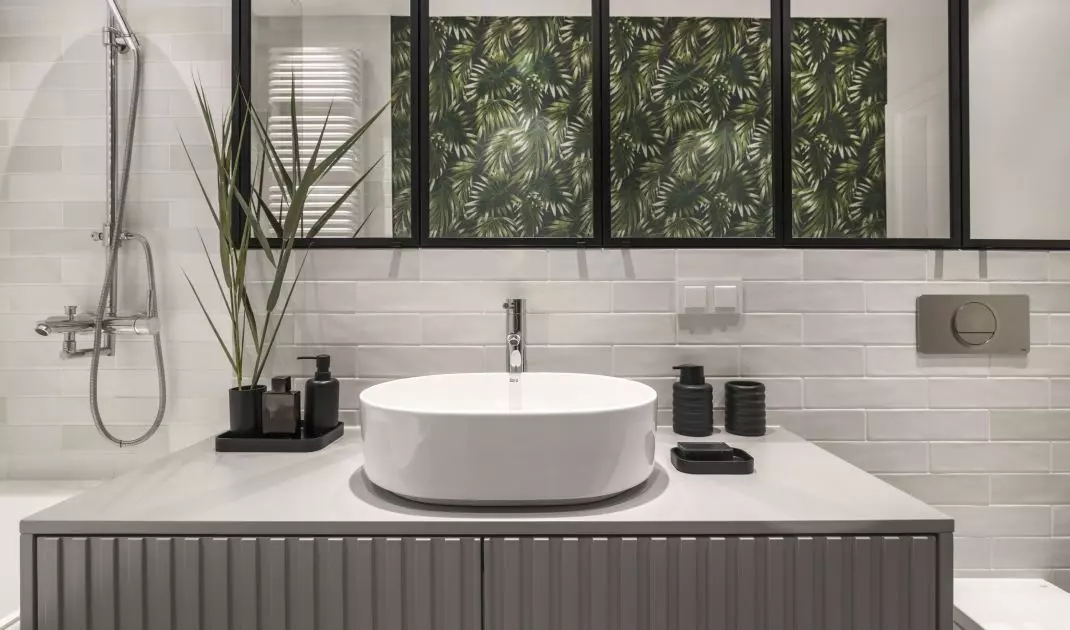 Bathroom cabinets were hidden behind mirrors