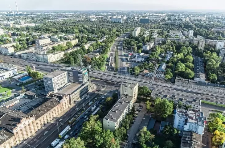 The once planned cable-stayed flyover in the center of Łódź