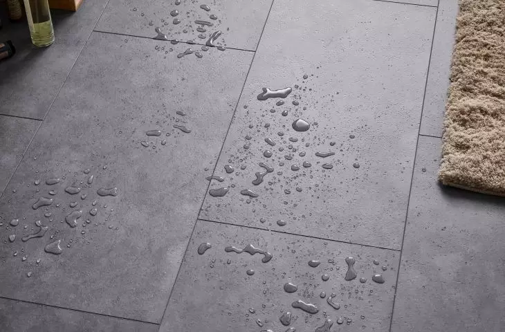 Rigio flooring in Concrete Dark shade