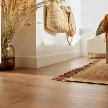 Querra WR waterproof floor panels and Espumo skirting board