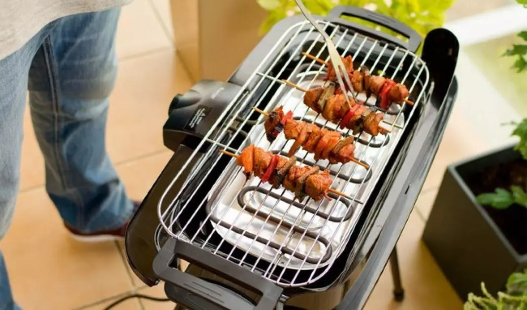 Electric grill can be used all year round