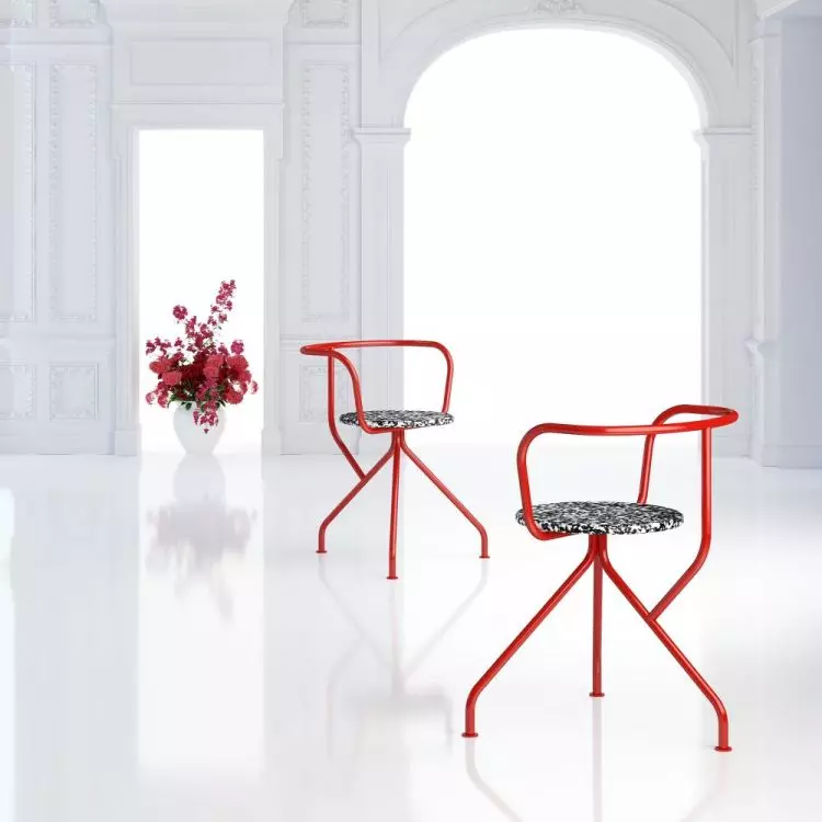 The seat was created from hair shampoo bottles  