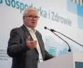 profesor Jerzy Hausner podsumowujący konferencję