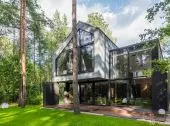 U-Directed House