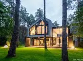 U-Directed House