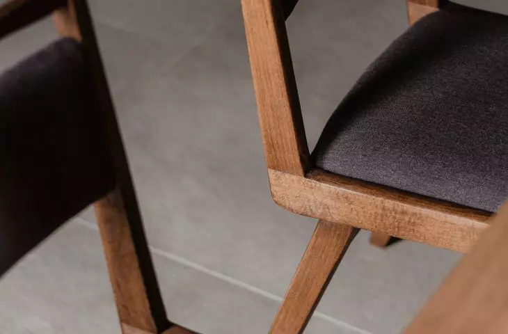 dining room chairs