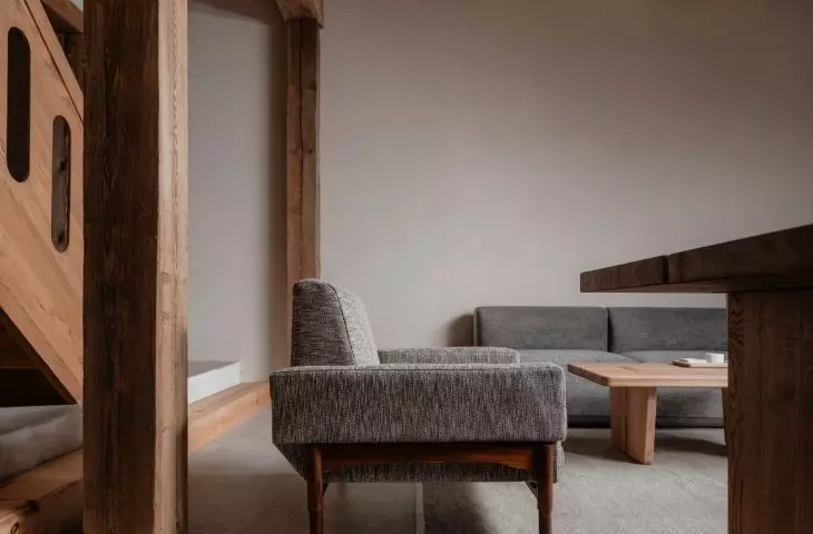 The designers' original concepts were complemented by proven classics - including Sergio Saporiti's armchairs