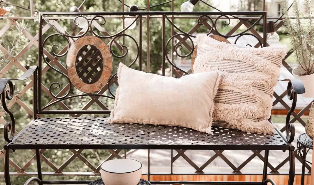 Minimalist metal furniture works well in boho style