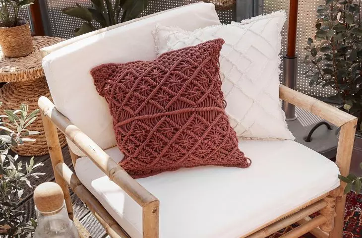 Colors of nature with warm red will create a boho style arrangement