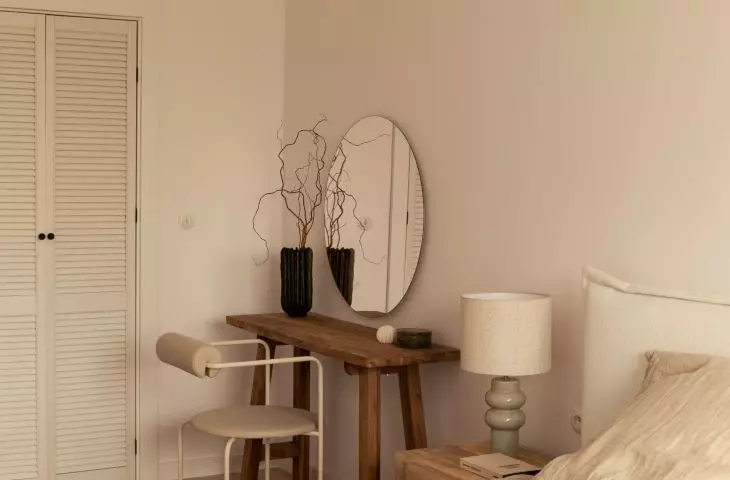 Bedroom with closet