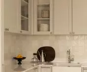 The kitchen fronts are milled