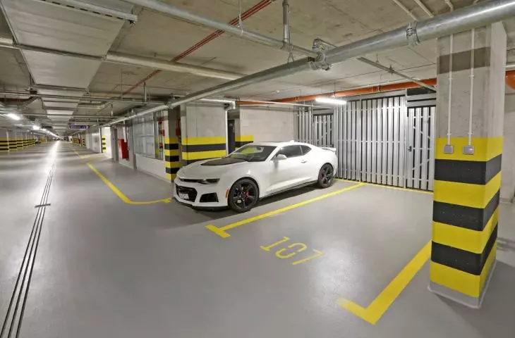 BOHEMA – Strefa Praga z nowoczesnymi rozwiązaniami posadzkowymi na parkingu