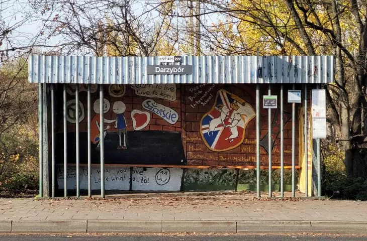 Bus stop on Darzybor