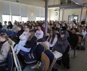 Pełna sala podczas wykładu DROGA DO ZAWODU
