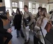 The architect answered numerous questions from students