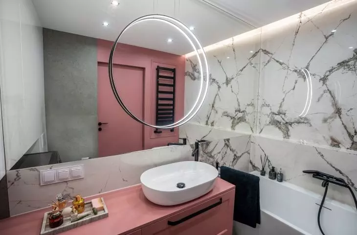 A lot of pink appears in the apartment