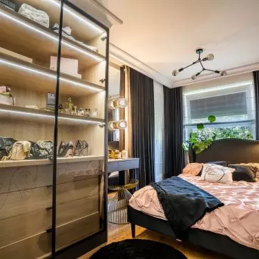 The owner's bedroom