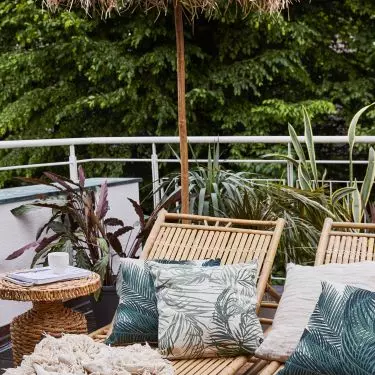 A tropical-style balcony will be a substitute for an egoztic vacation