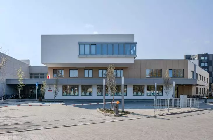 ELEMENTARY SCHOOL NO. 403 IN ODOLANY
