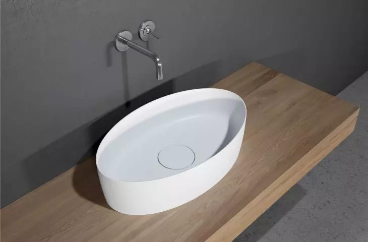 Thin washbasin, oval