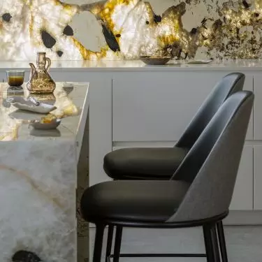 Quartzite can be illuminated