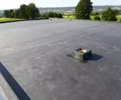 Dach płaski z membraną EPDM