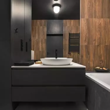 Bathroom with elements of black