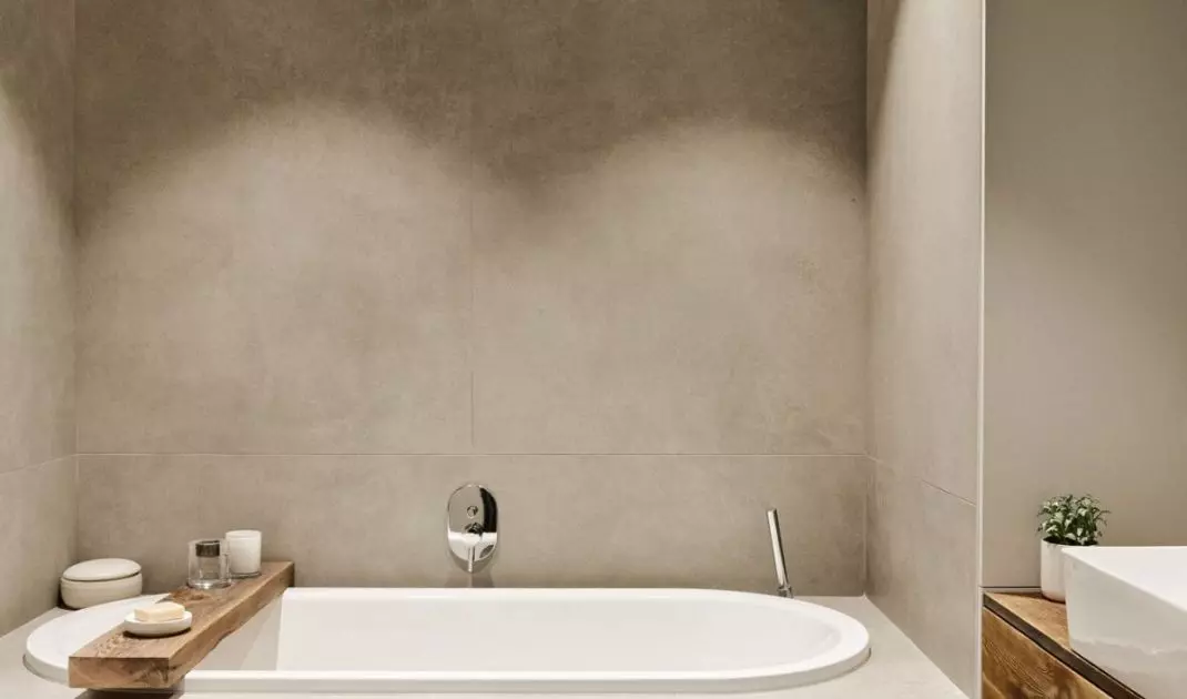 The bathroom was decorated in muted colors