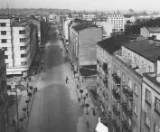 ulica Świętojańska (róg Żwirki i Wigury), typowa zabudowa śródmiejska, druga połowa lat 30. XX wieku
