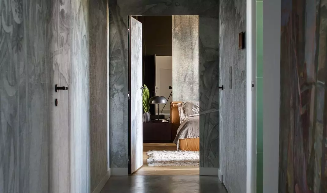 The hallway matches the bedroom in style