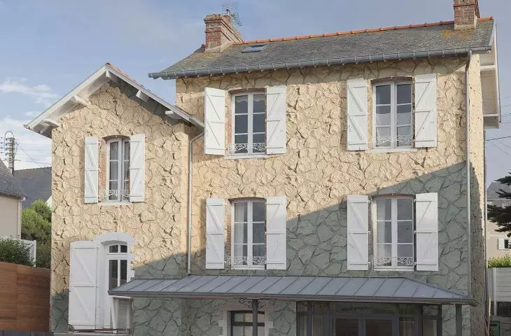 Stone is an expensive material 