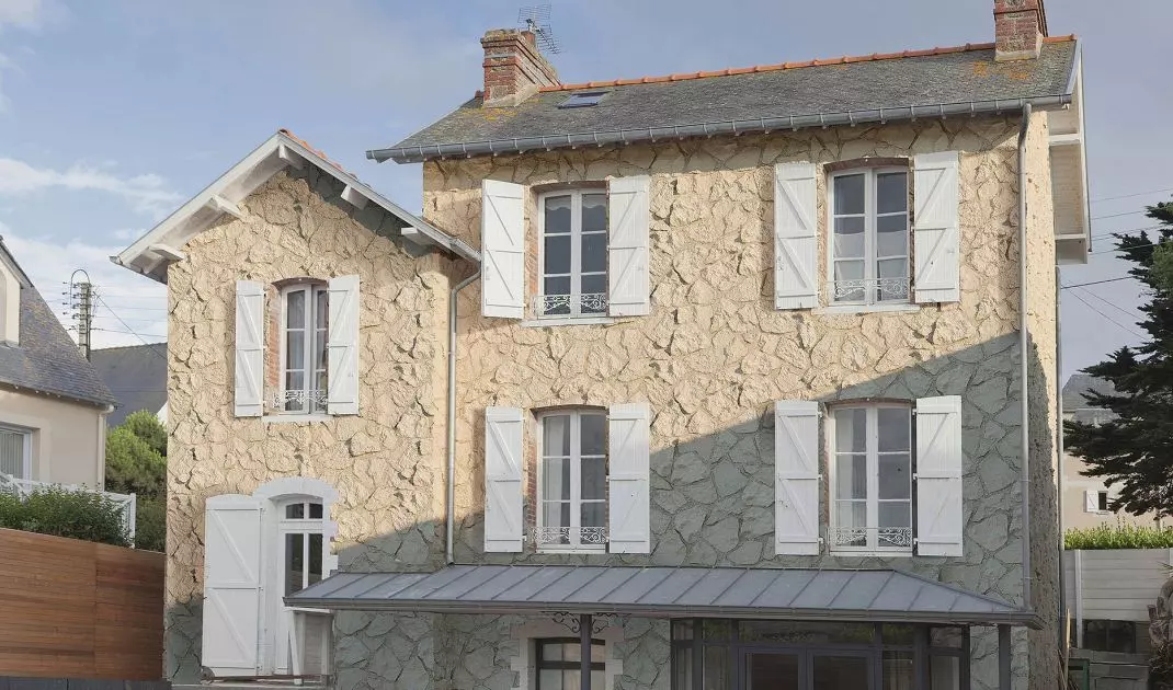 Stone is an expensive material 